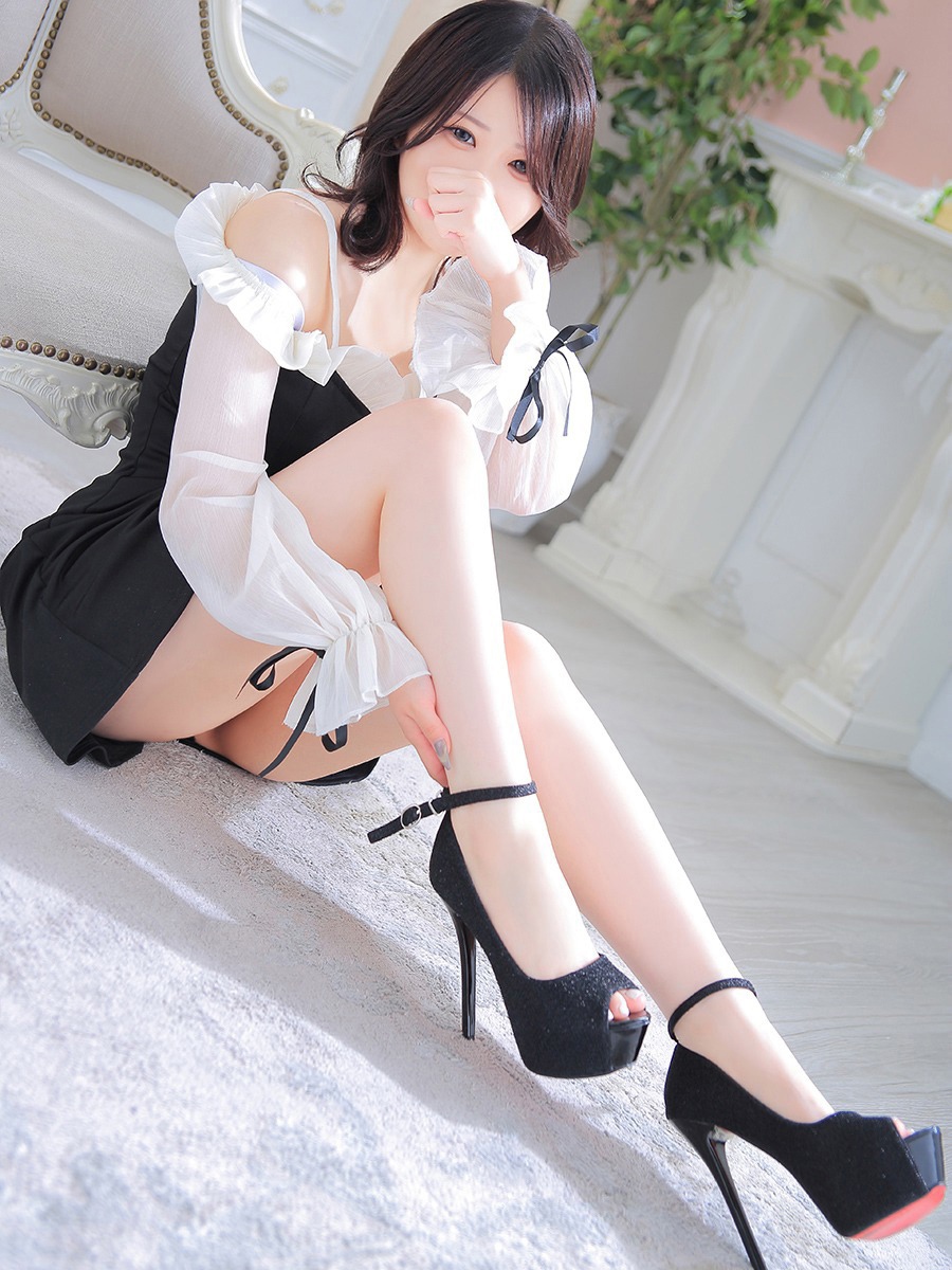 真里菜【マリナ】